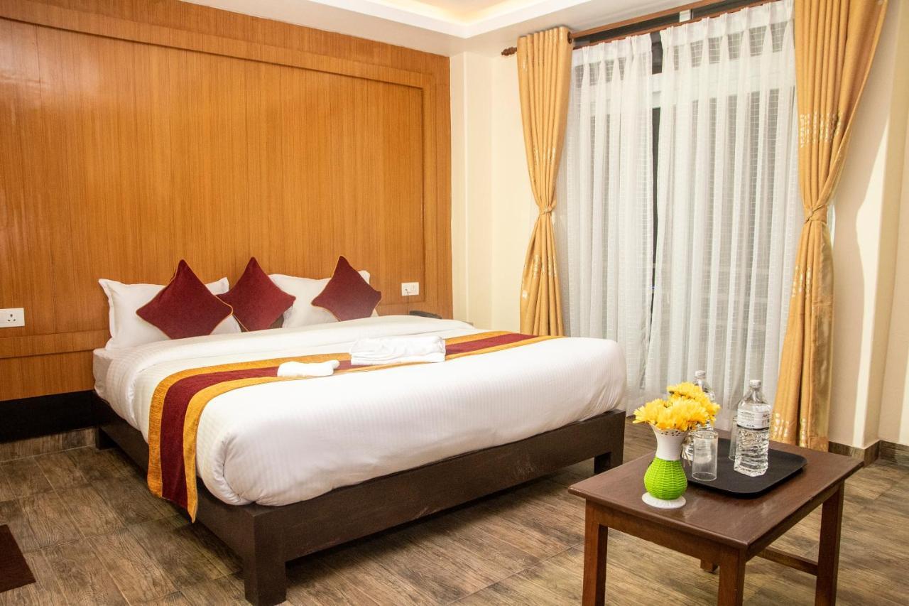 Hotel Murano Pokhara Eksteriør bilde