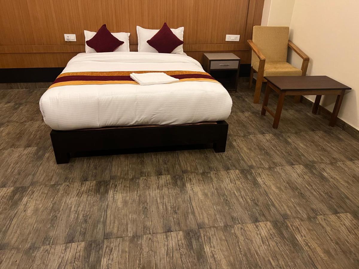 Hotel Murano Pokhara Eksteriør bilde