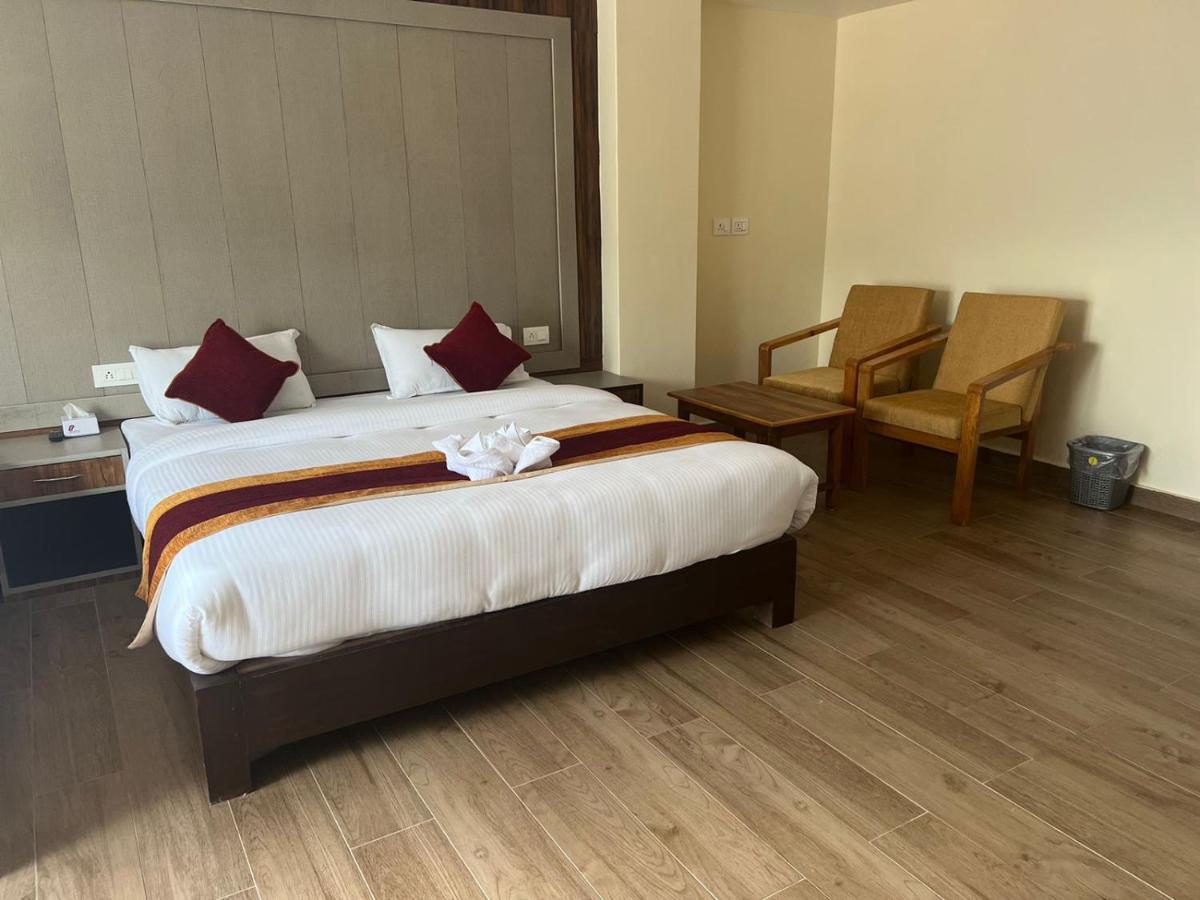 Hotel Murano Pokhara Eksteriør bilde