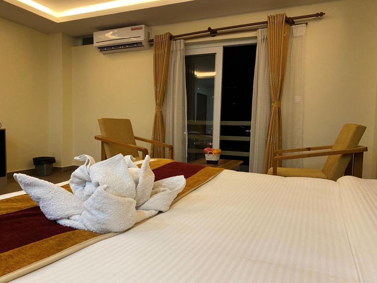 Hotel Murano Pokhara Eksteriør bilde