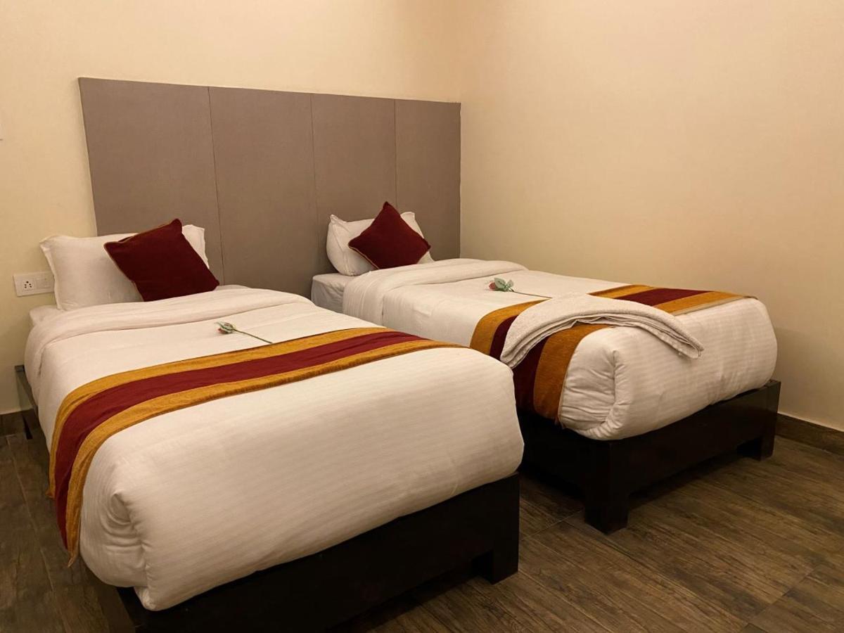 Hotel Murano Pokhara Eksteriør bilde