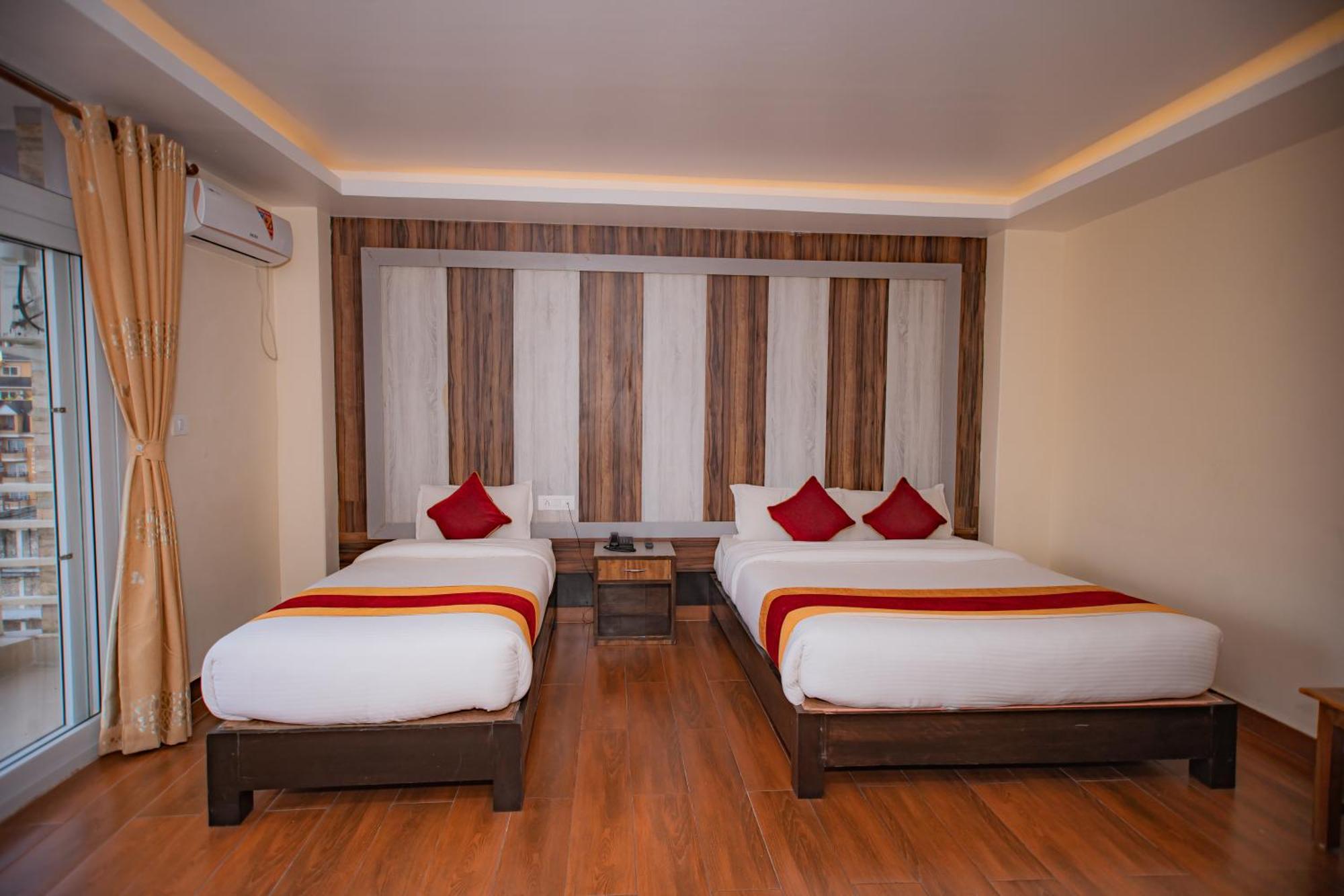 Hotel Murano Pokhara Eksteriør bilde