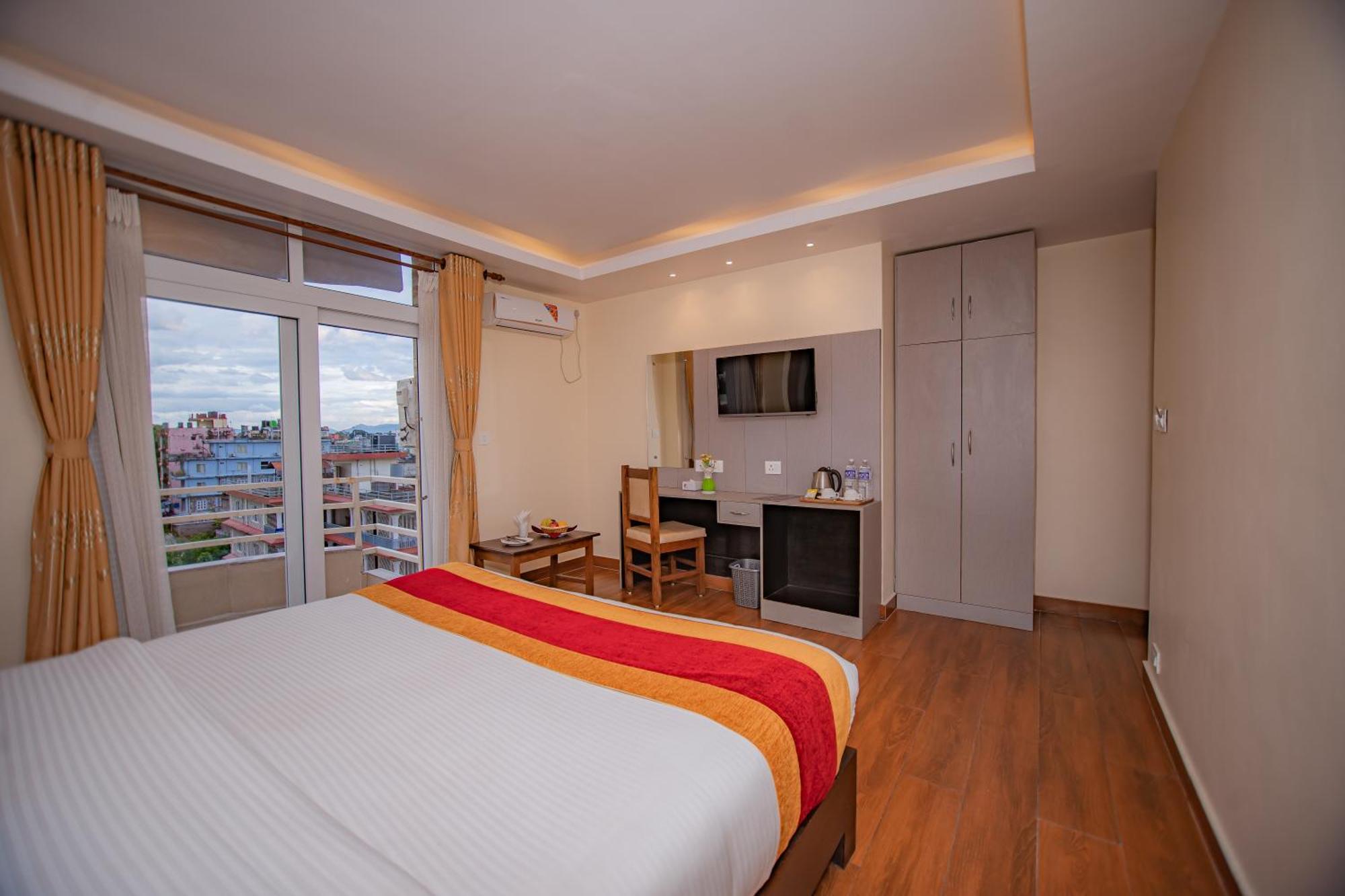 Hotel Murano Pokhara Eksteriør bilde