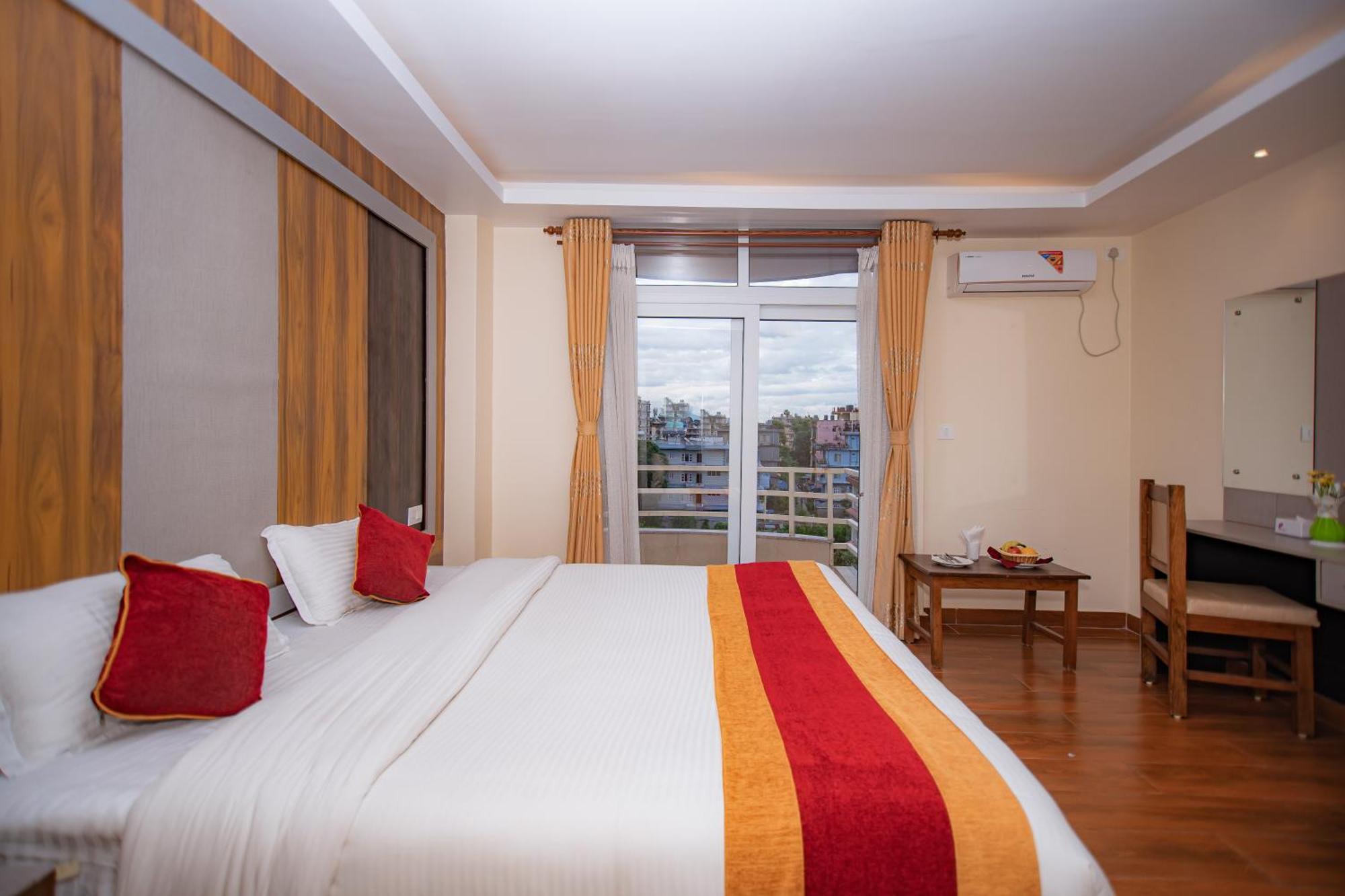 Hotel Murano Pokhara Eksteriør bilde